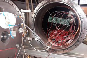 Vacuum test of Limadou-2 photomultiplier circuits - Lolli