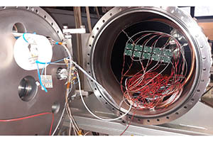 Test con la camera a vuoto della Sezione delle schede PRT2 per Limadou-2